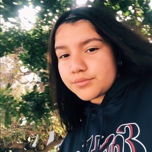 Meet your Posher, Mayra